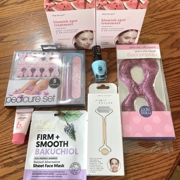 Spa Day Self Care Manicure Pedicure Eye Face Mask Bundle Beauty Lot New - Picture 6 of 9